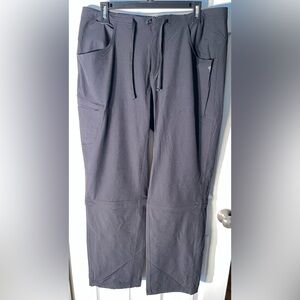 Women’s Mountain Hardwear Yuma Convertible Pants Size 14 Black Nylon